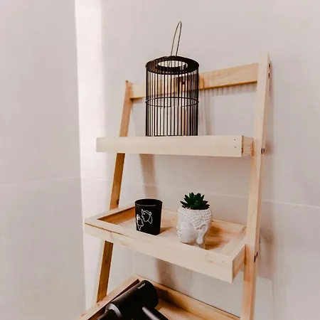 Apartment Barrikada Street Modern App - The Nest